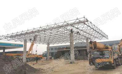 加油站網架采用網架結構搭建的優勢與照明器具制造的協同效應